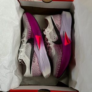 *SOLD* Nike Vaporfly 3 *NEW* w/ Box Color: White/ Purple SIZE 10.5 W *SOLD*